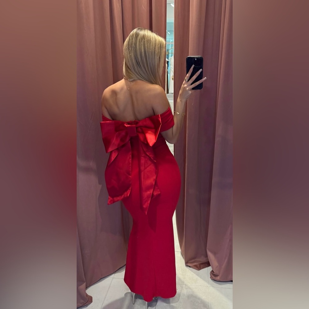 Elegant Red Off-Shoulder Dress with bow